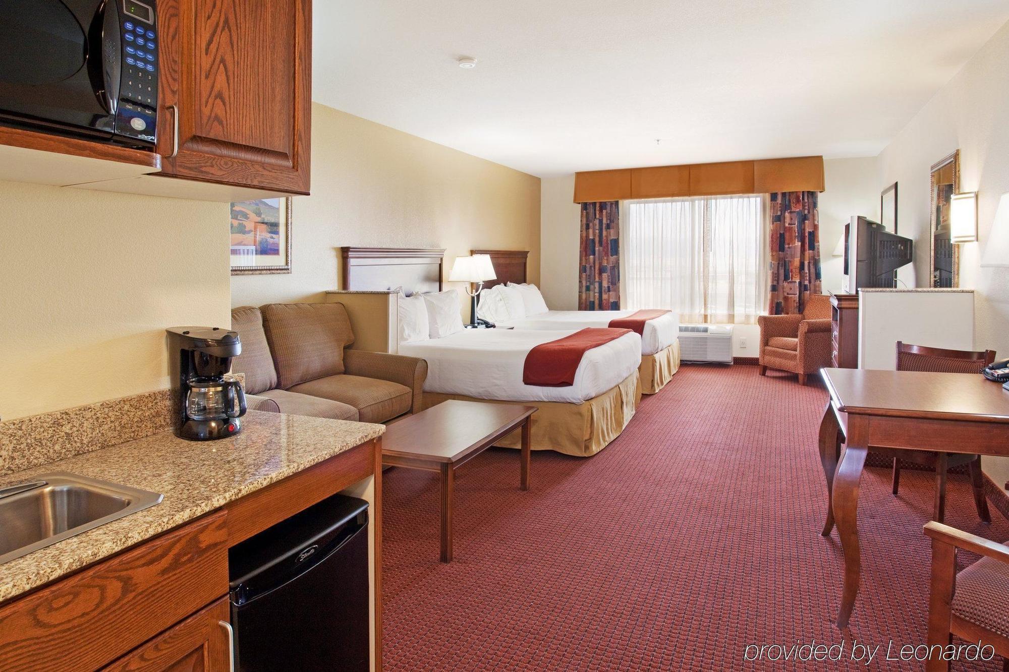 Holiday Inn Express Hotel & Suites Tooele By Ihg Room photo