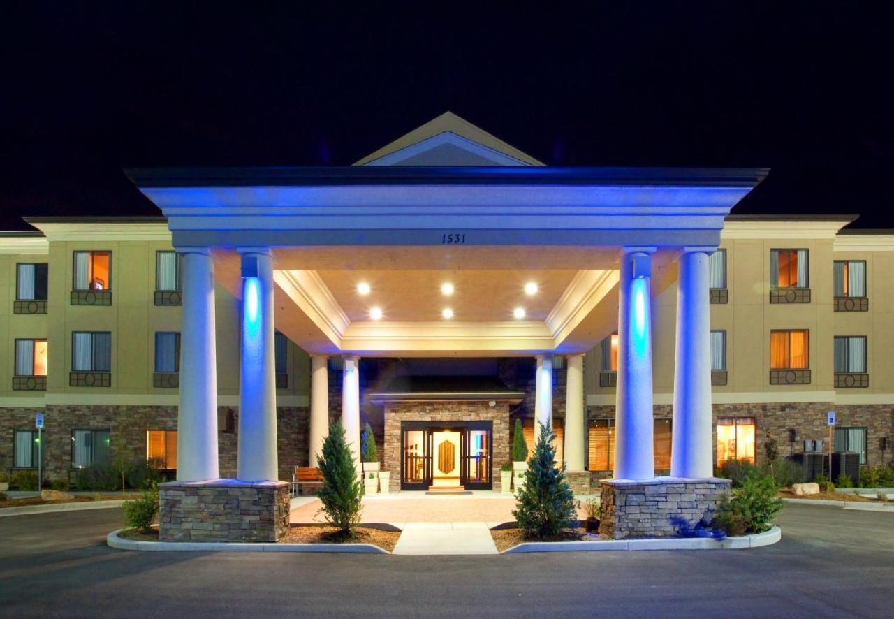 Holiday Inn Express Hotel & Suites Tooele By Ihg Exterior photo